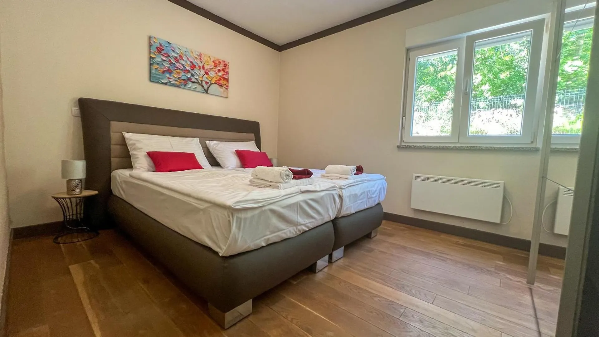 Princess Apartment With Sea View And Private Parking For 2 Cars Dramalj