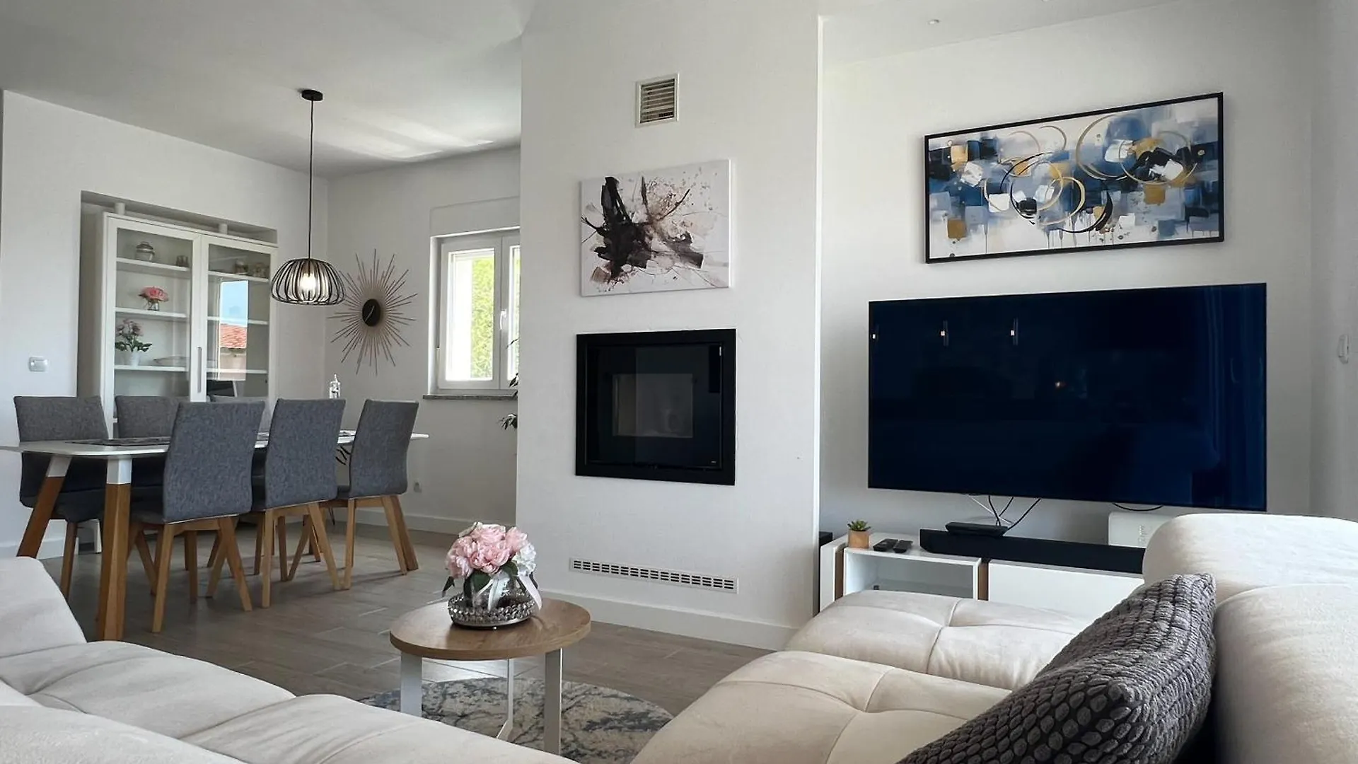 Princess Apartment With Sea View And Private Parking For 2 Cars Dramalj